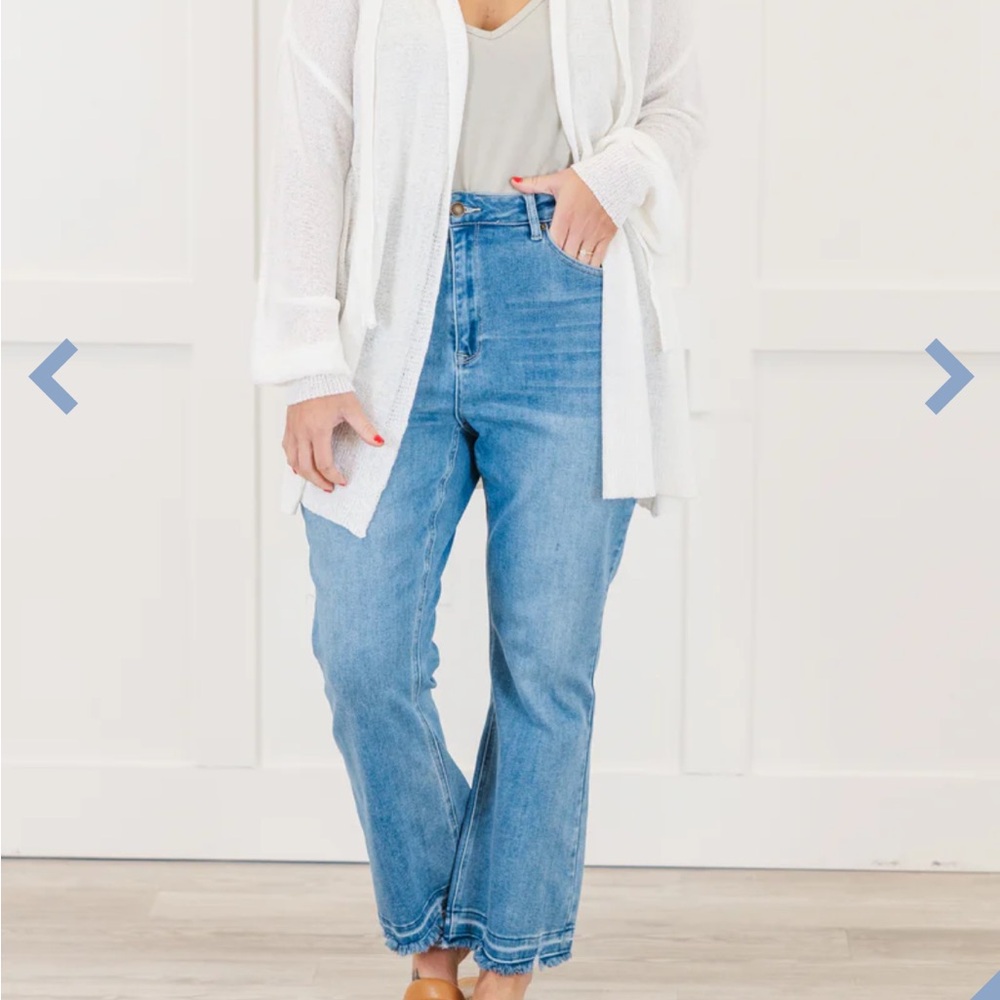 Chic Soul White Cardigan